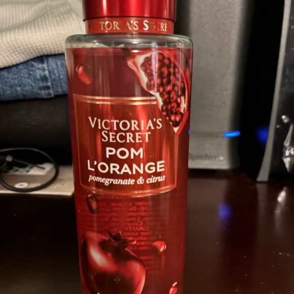 Victoria's Secret Other - Victoria Secret Pom L’Orange Fragrance Mist 8.4 oz Sprayed 2 Times
